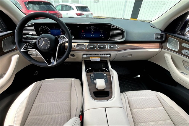 2026 Mercedes Benz GLE 350 4MATIC photo 3