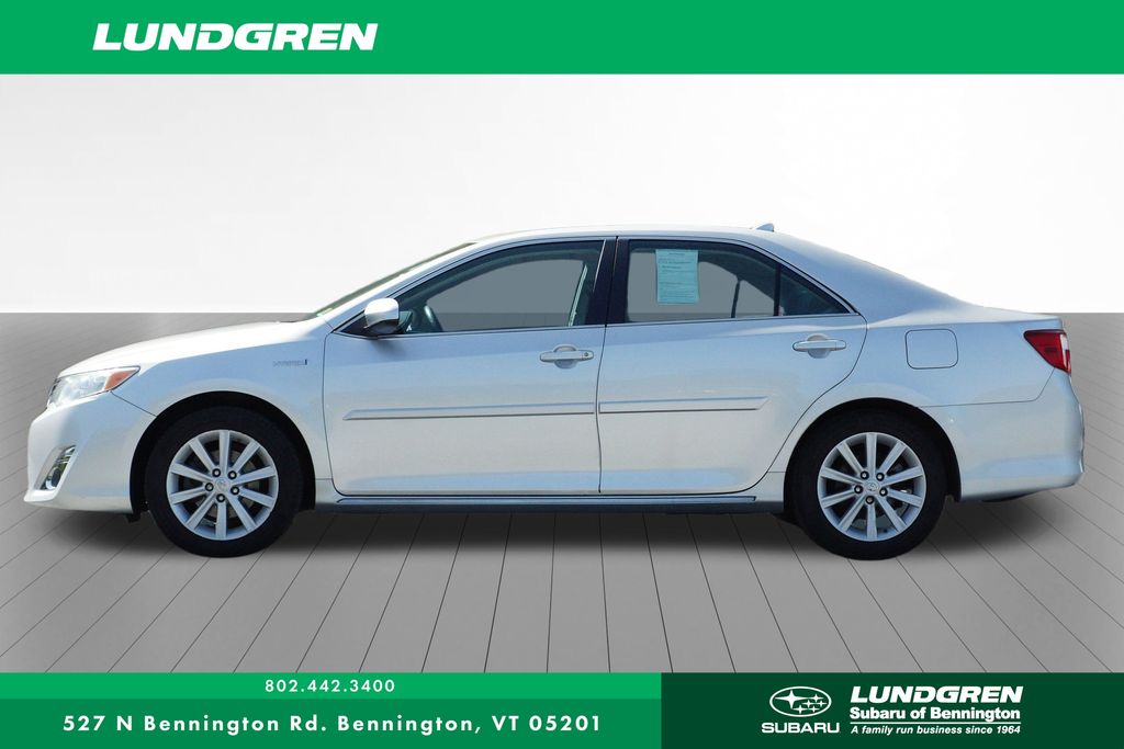 2013 Toyota Camry Hybrid LE photo 7