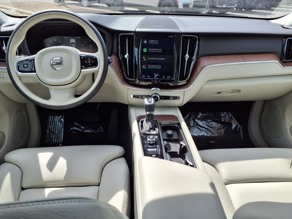 2020 Volvo XC60 Inscription photo 23