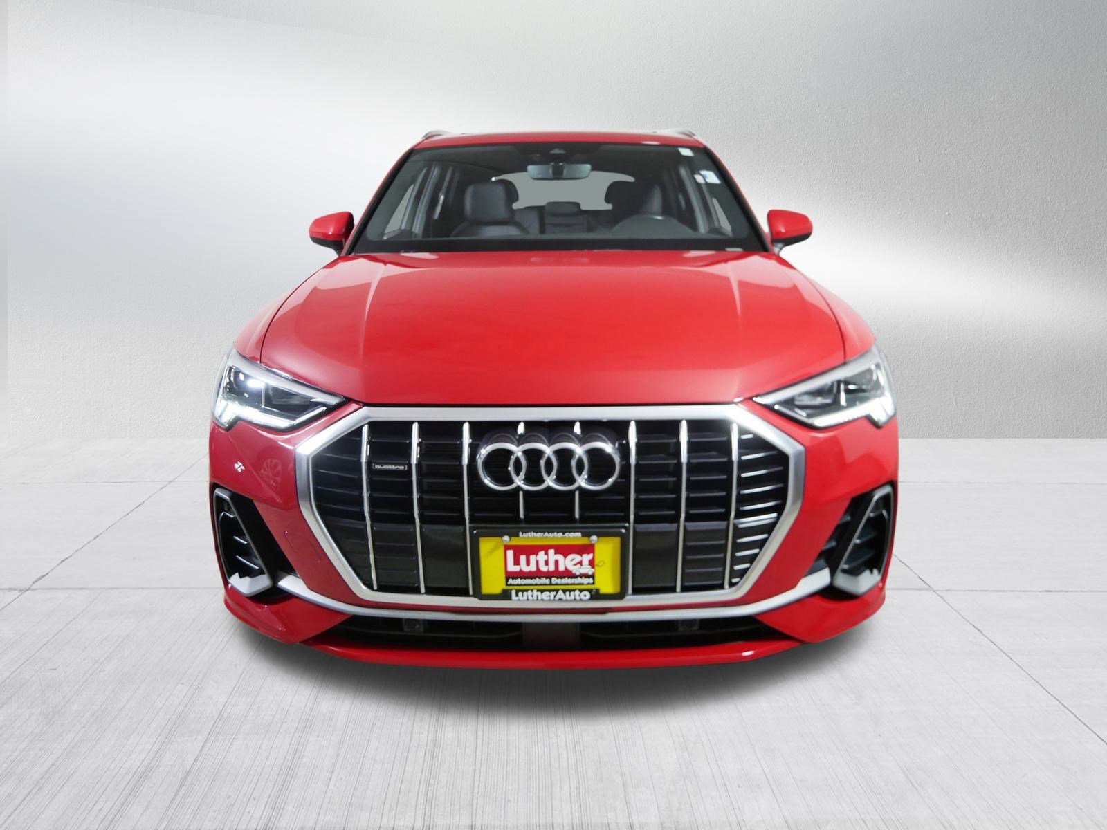 2024 Audi Q3 S line Premium photo 2