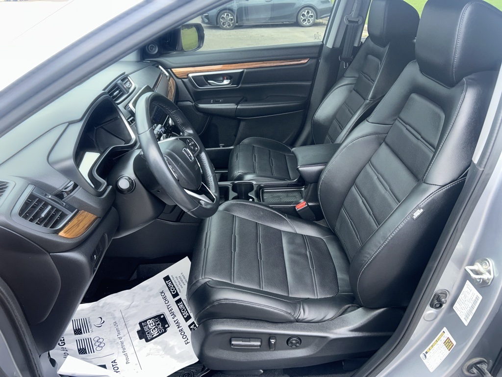 2019 Honda CR-V Touring photo 12