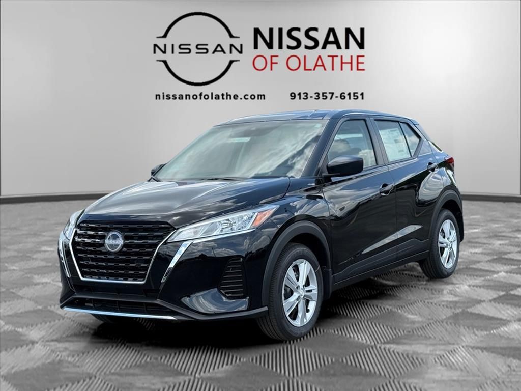 2025 Nissan KICKS PLAY Base's photo