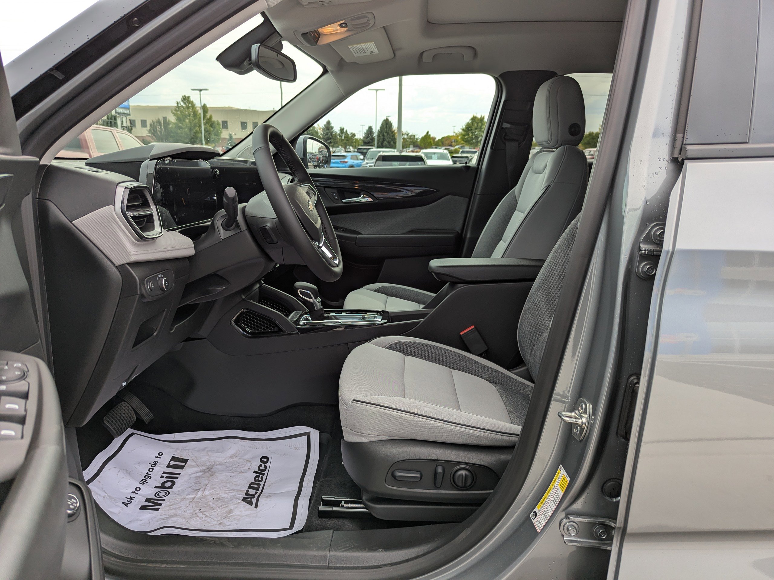 2026 Chevrolet Trailblazer LT photo 8