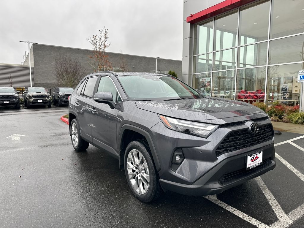 2025 Toyota RAV4 XLE Premium's photo