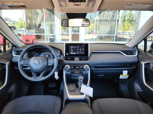 2025 Toyota RAV4 Hybrid LE photo 13