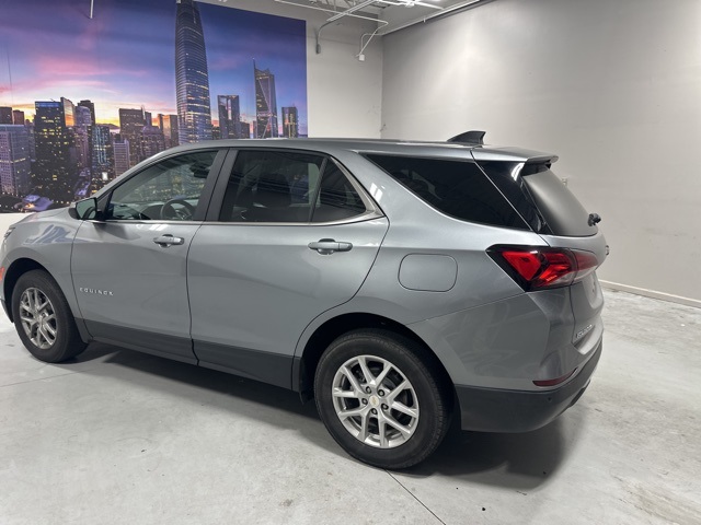 2024 Chevrolet Equinox LT photo 4