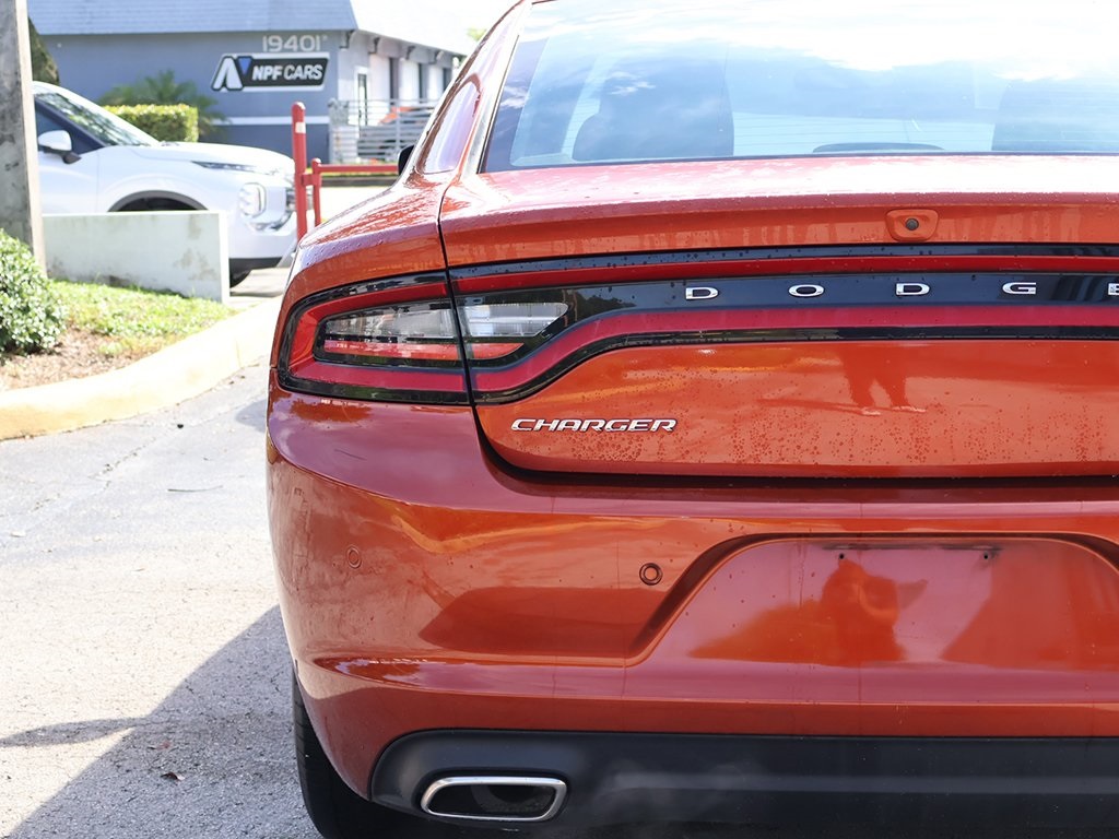 2022 Dodge Charger SXT photo 8