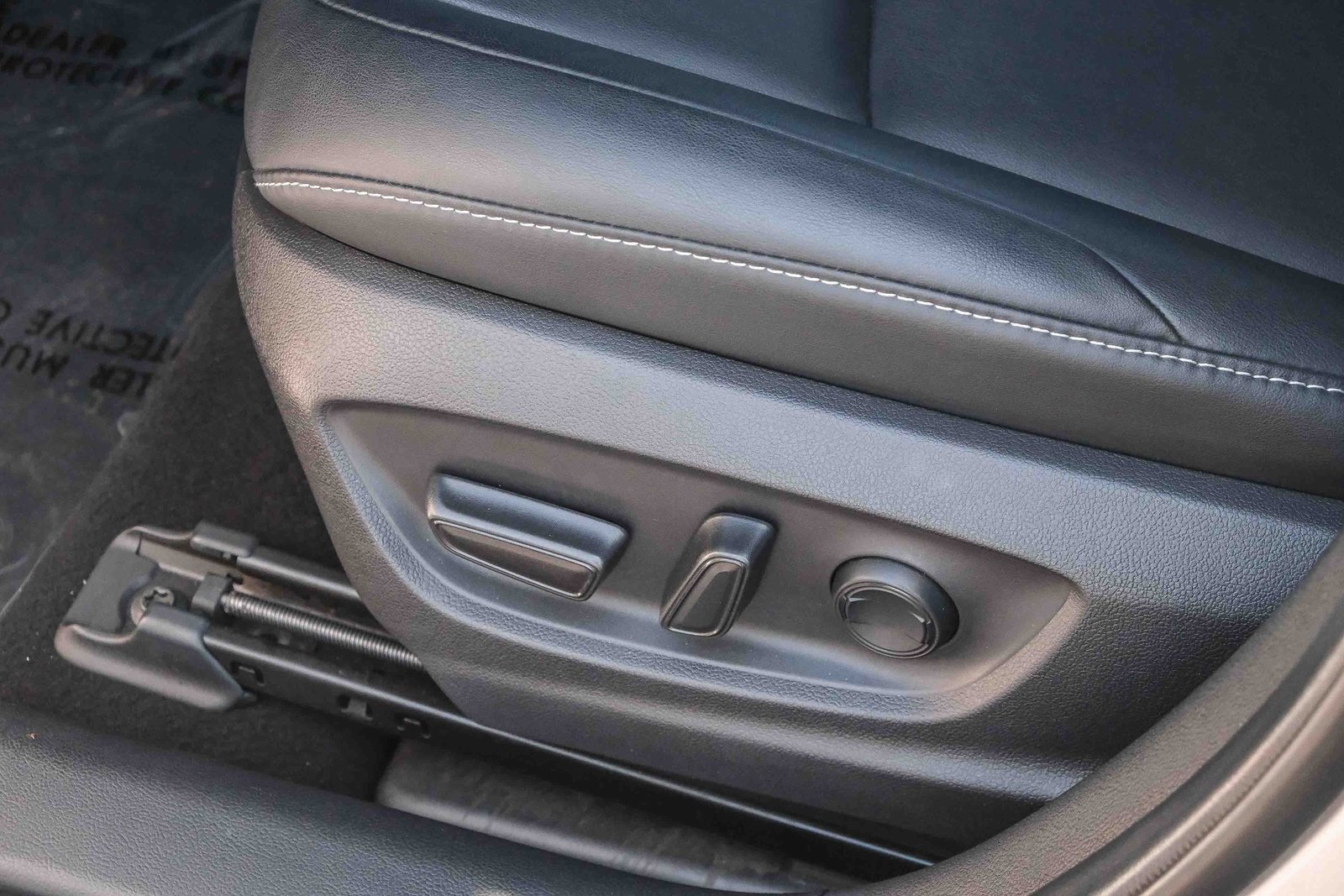 2022 Toyota Prius Prime Limited photo 18