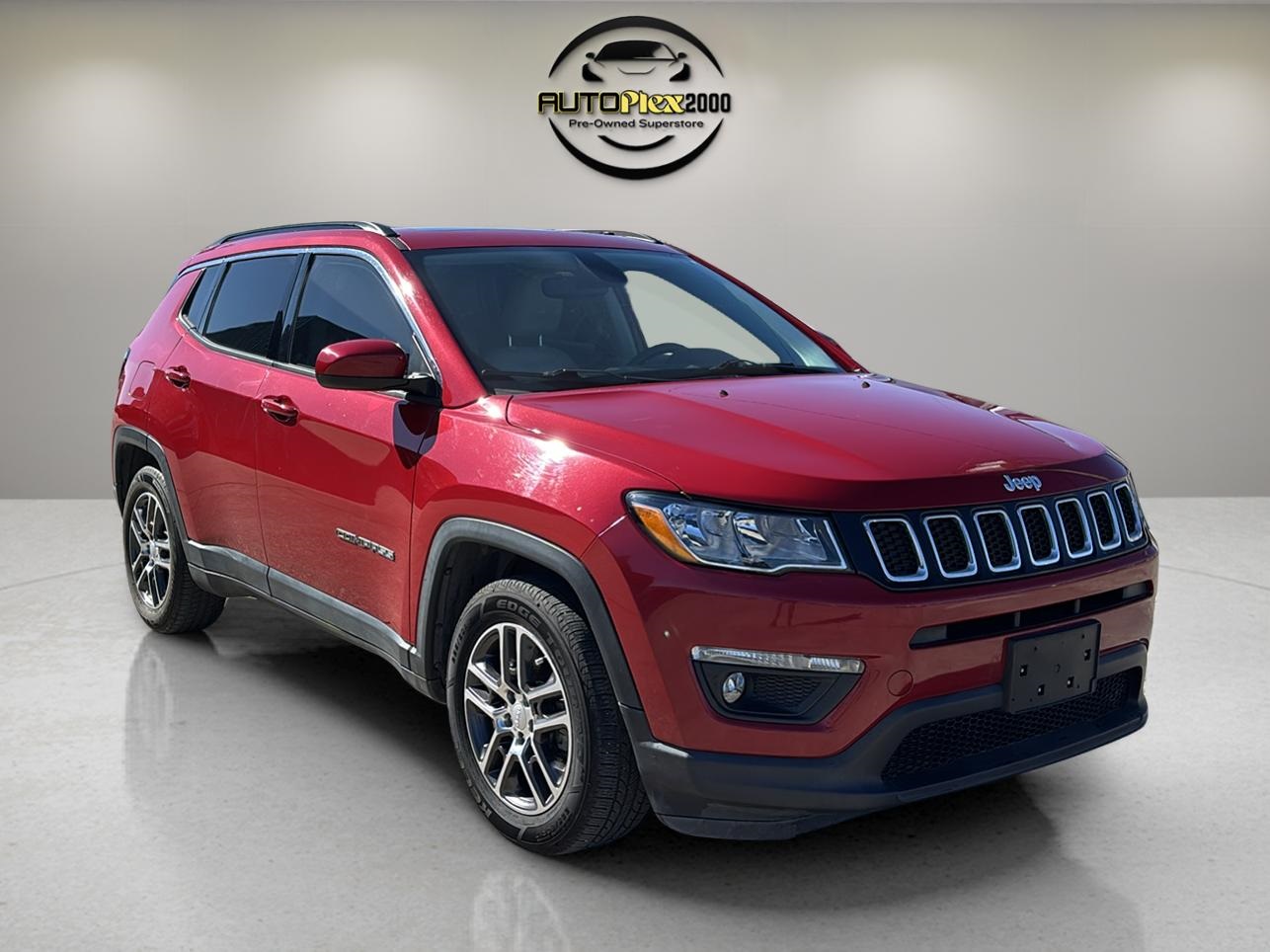 2019 Jeep Compass Latitude photo 2