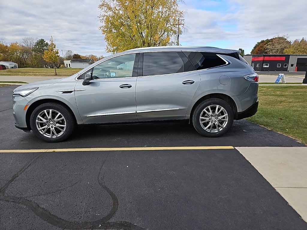 2023 Buick Enclave Premium photo 4