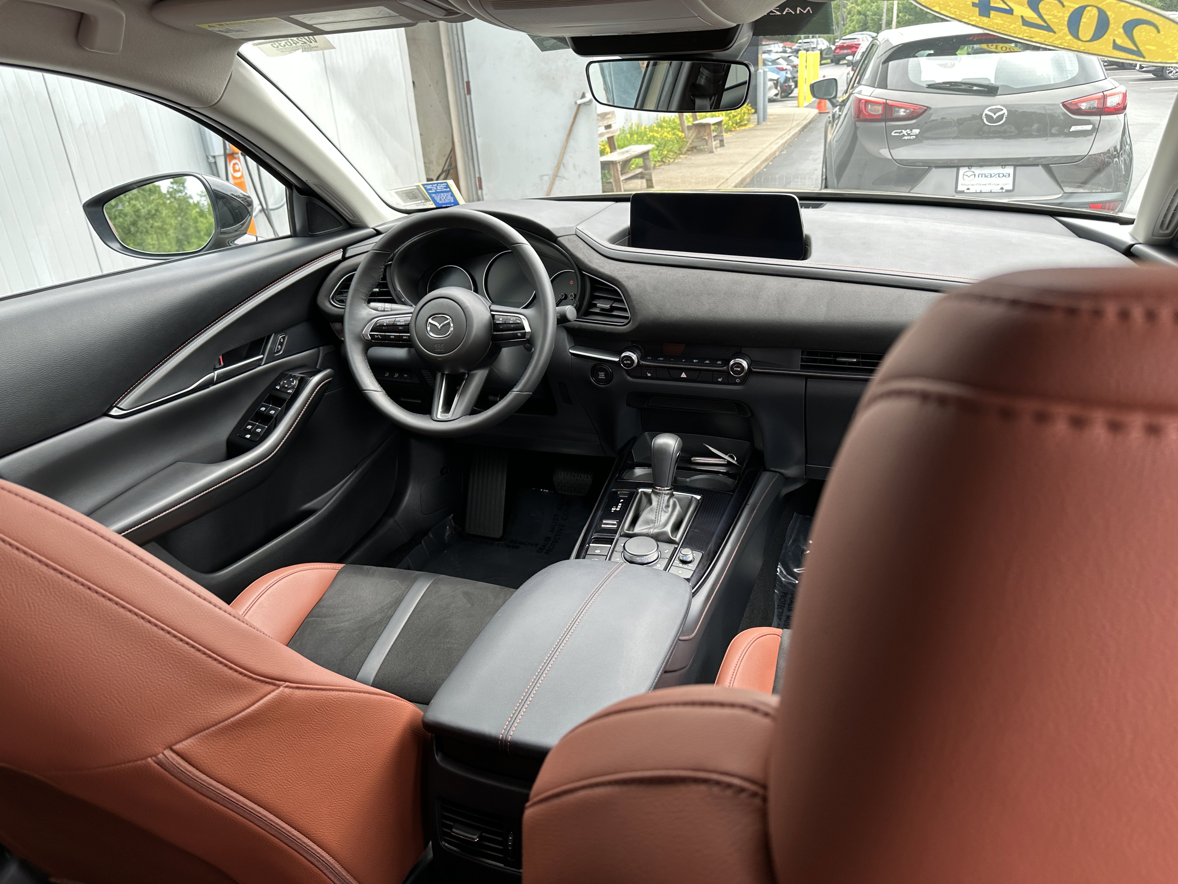 2024 Mazda CX-30 2.5 Carbon Turbo photo 2