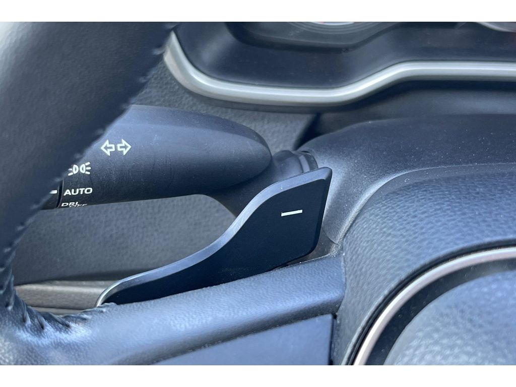 2022 Toyota Corolla SE photo 31
