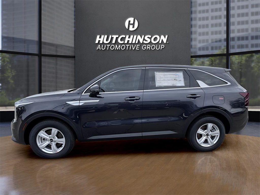 2025 Kia Sorento LX photo 4