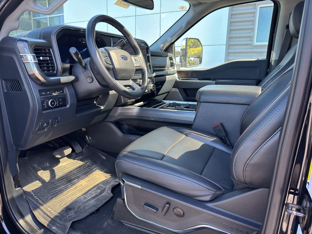 2024 Ford F-350 Lariat photo 4
