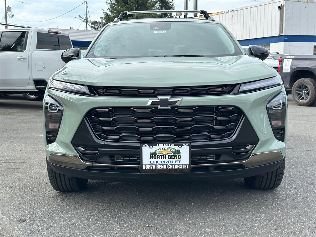 2025 Chevrolet Trax ACTIV photo 2