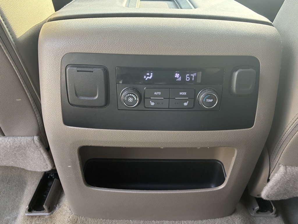 2018 Chevrolet Tahoe LT photo 22