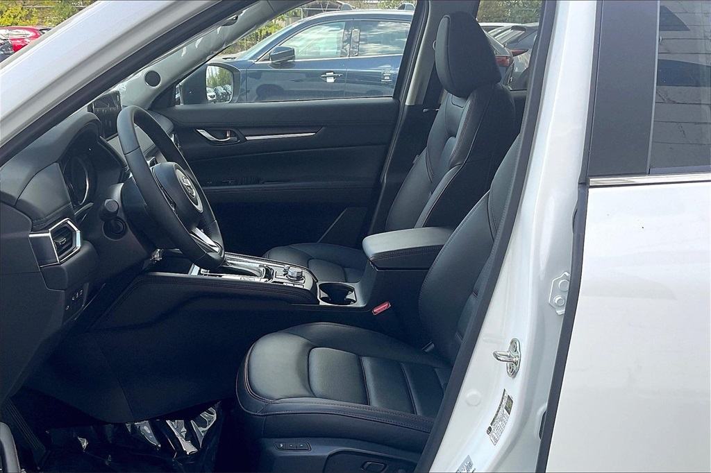 2025 MAZDA CX-5 - Image 8