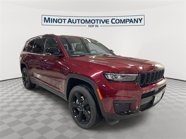 2025 Jeep Grand Cherokee L Altitude's photo