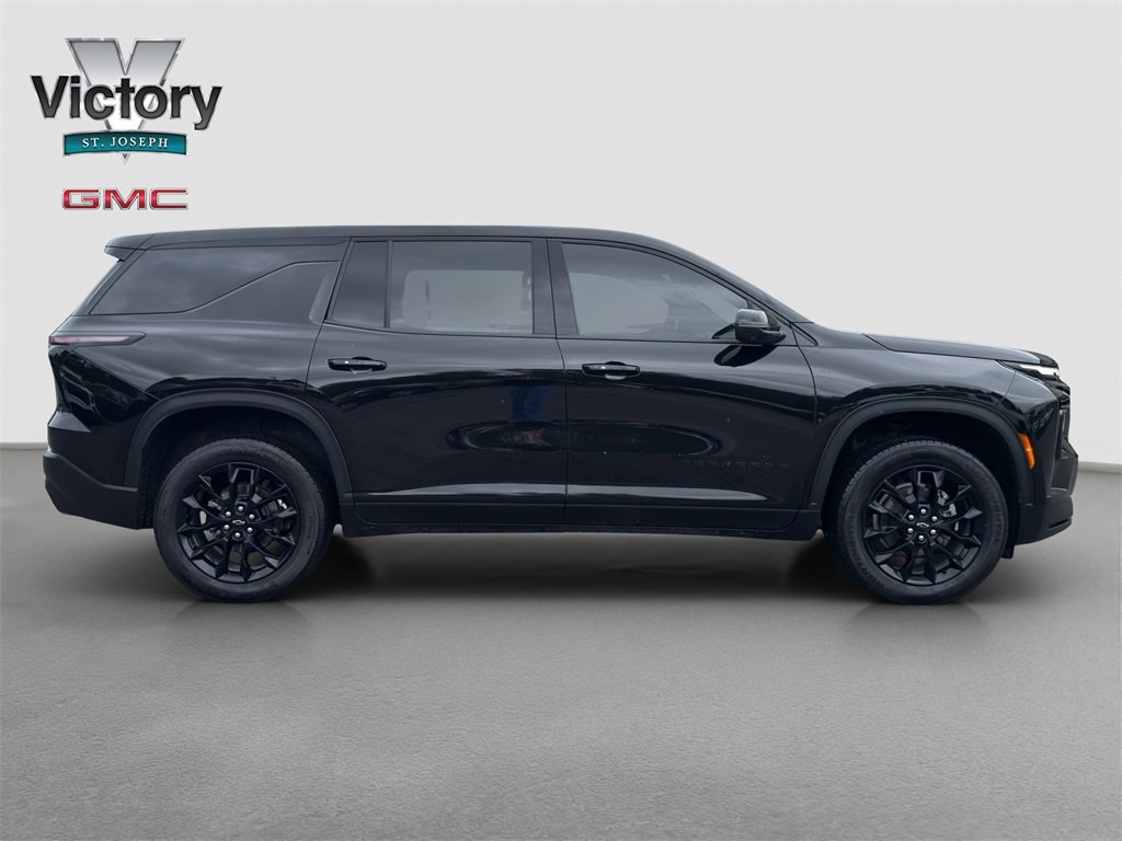 2024 Chevrolet Traverse LS photo 16