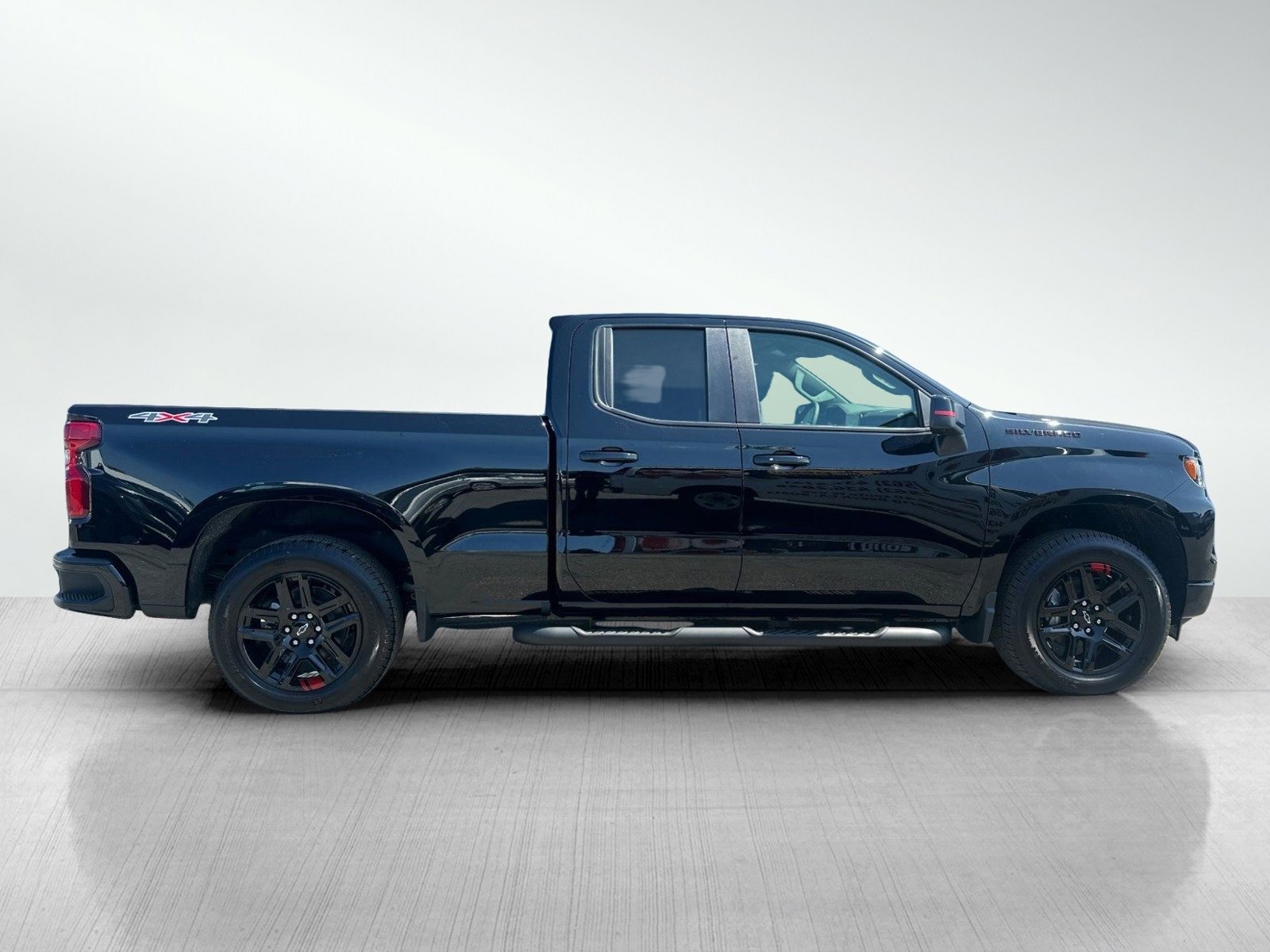 2025 Chevrolet Silverado RST photo 3