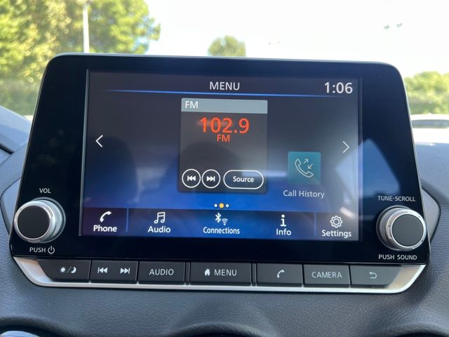 2024 Nissan Sentra SV photo 13