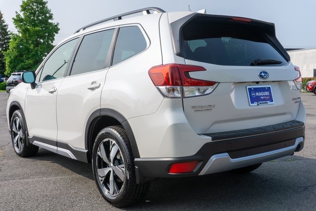 2021 Subaru Forester Touring photo 5