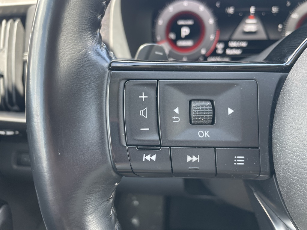 2022 Nissan Pathfinder Platinum photo 8