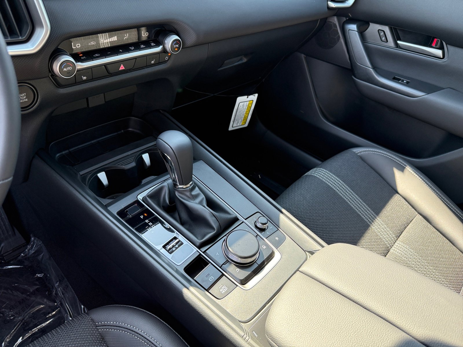 2025 Mazda CX-50 2.5 S Premium photo 13