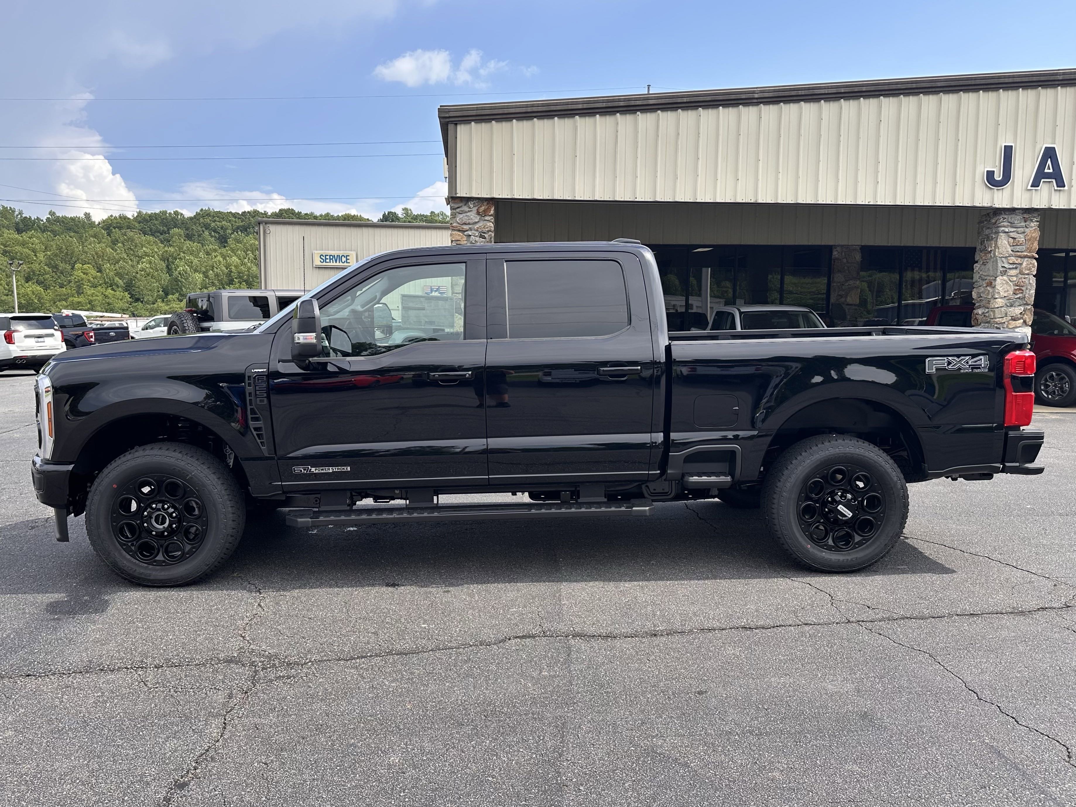2025 Ford F-250 Super Duty Lariat's photo