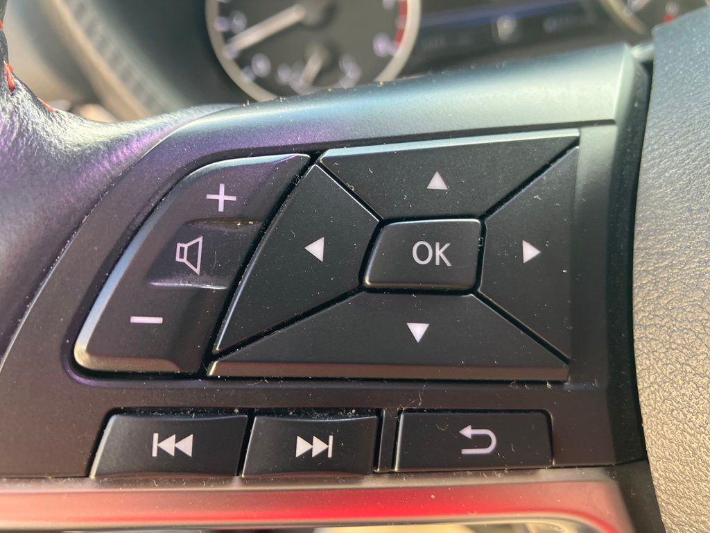 2022 Nissan Sentra SR photo 13