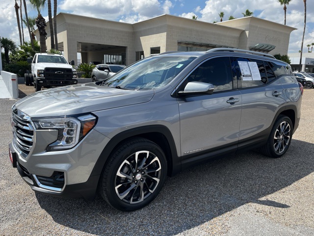 2024 Gmc Terrain SLT photo 2