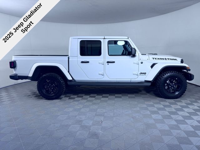 2025 Jeep Gladiator Sport Texas Trail photo 8