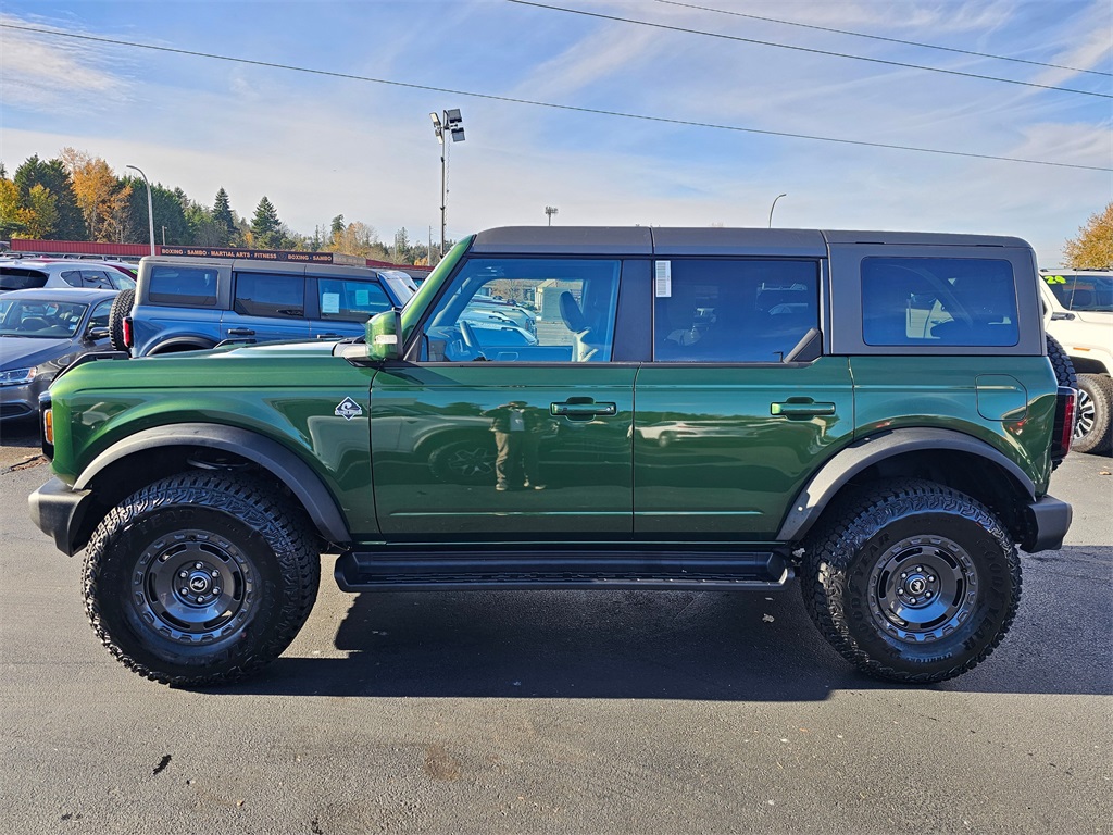 2025 Ford Bronco Outer Banks photo 4
