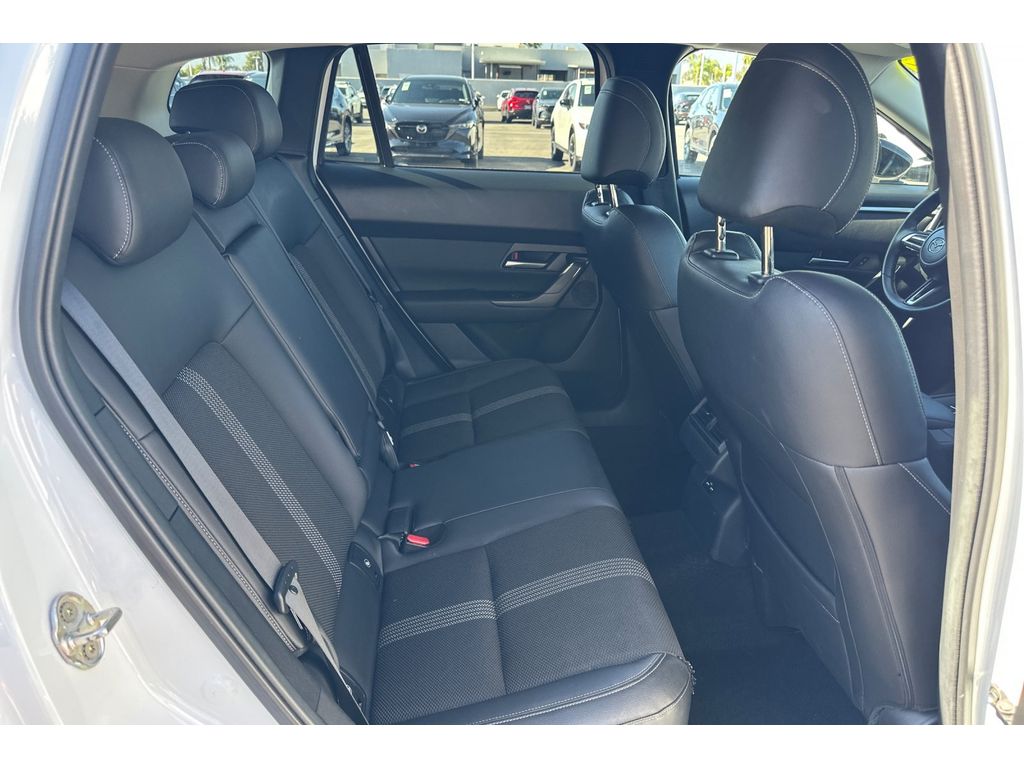 2023 Mazda CX-50 2.5 Select photo 17