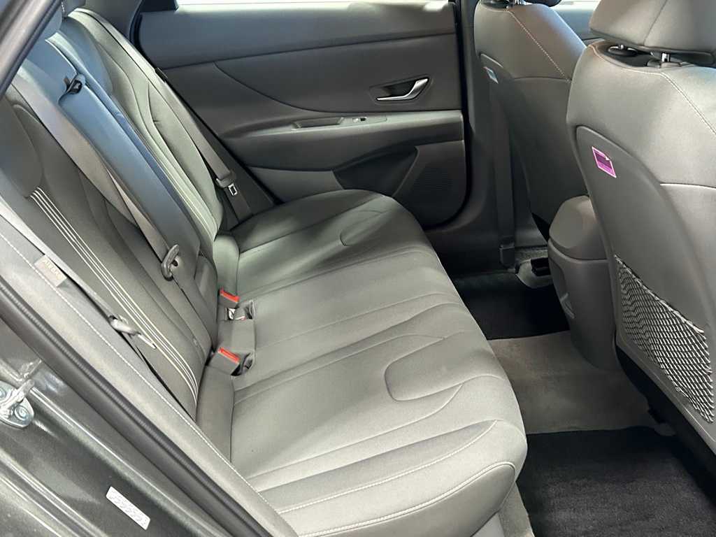 2024 Hyundai Elantra SEL Convenience photo 33