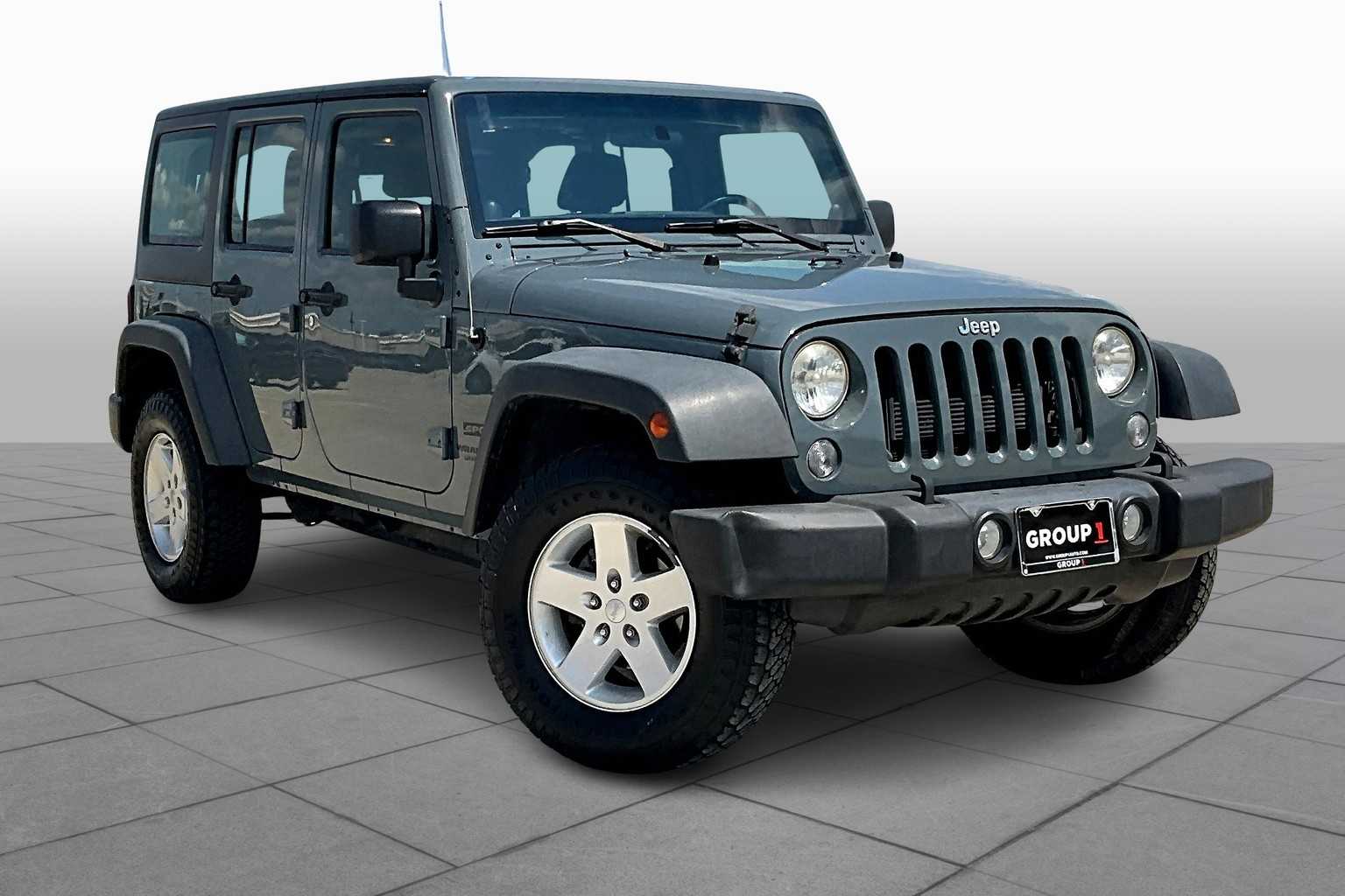 2014 Jeep Wrangler Unlimited Sport photo 2