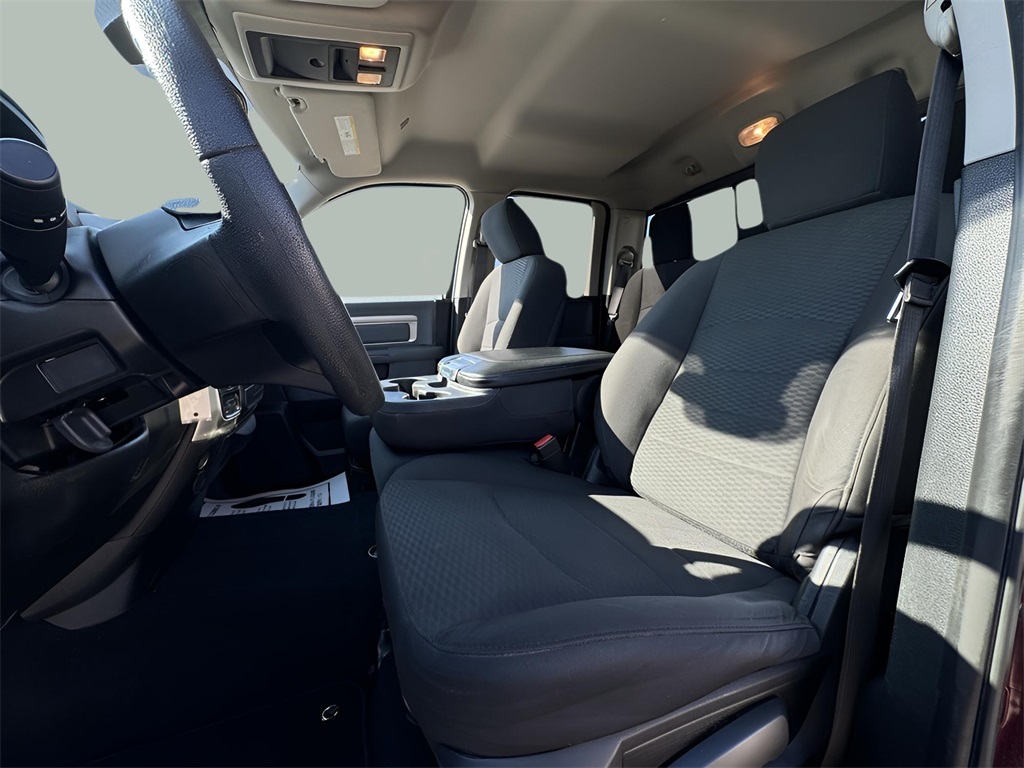 2019 Ram 1500 Classic Warlock photo 25