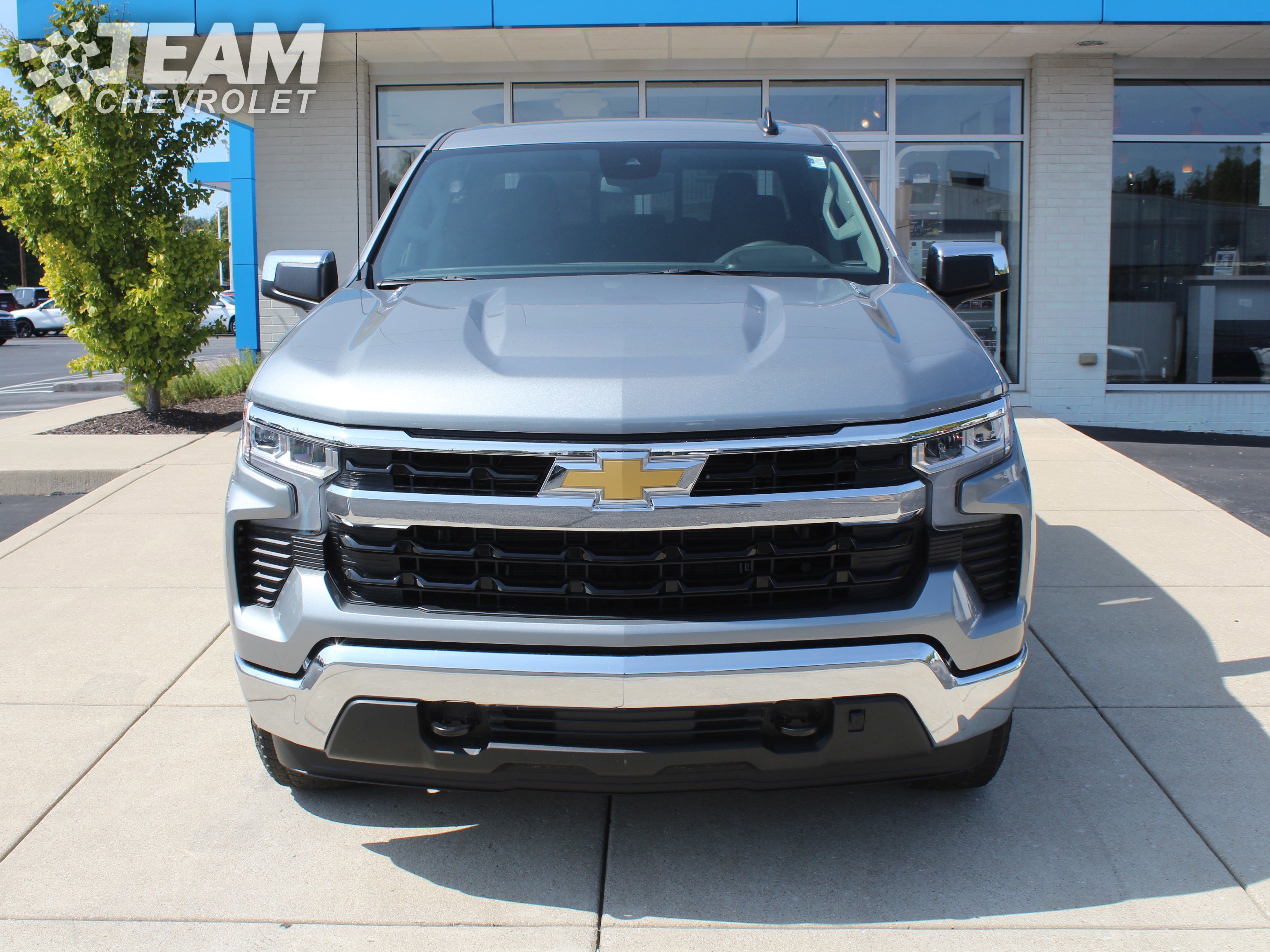 2026 Chevrolet Silverado 1500 LT photo 9