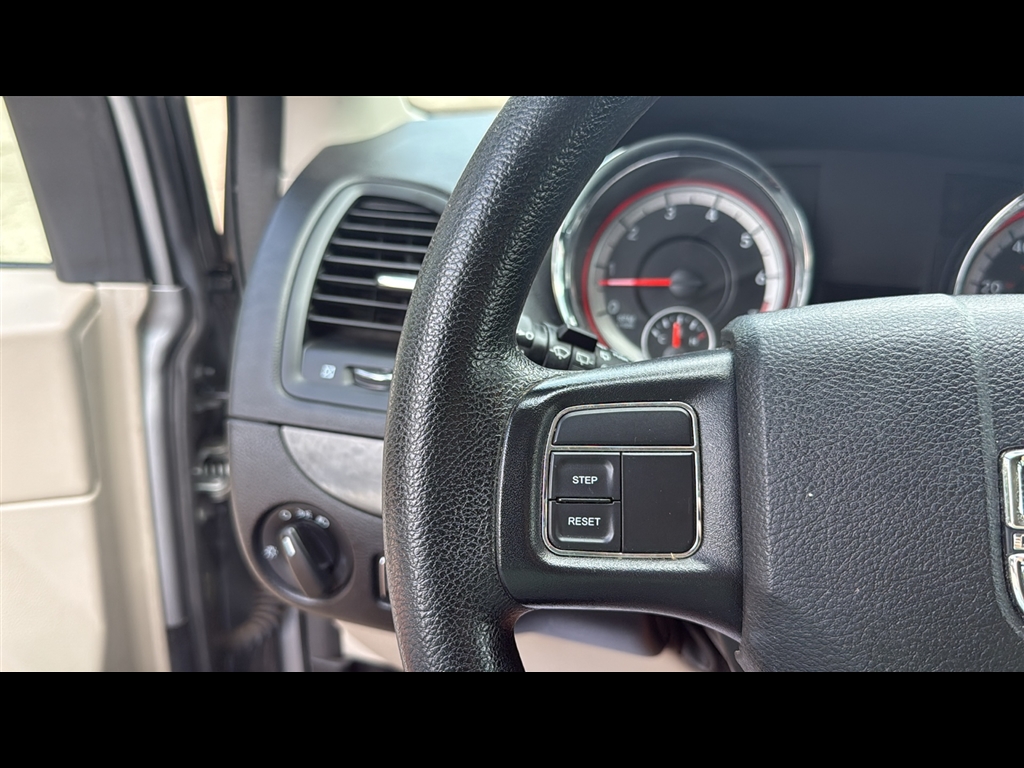 2019 Dodge Grand Caravan SE Sport photo 12