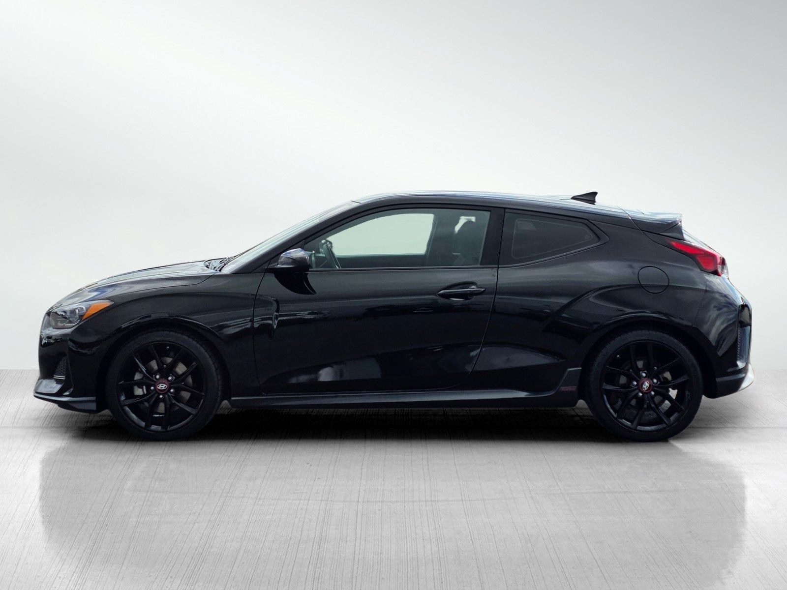 2019 Hyundai Veloster Turbo R-Spec photo 4