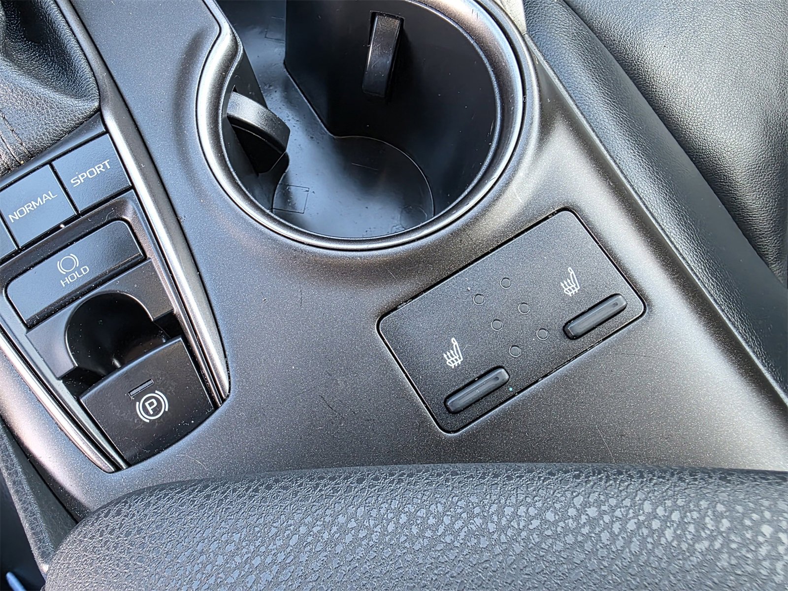 2022 Toyota Camry XSE photo 32