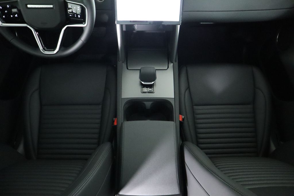 2025 Land Rover Discovery Sport S photo 15