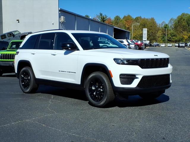 2025 Jeep Grand Cherokee Altitude's photo
