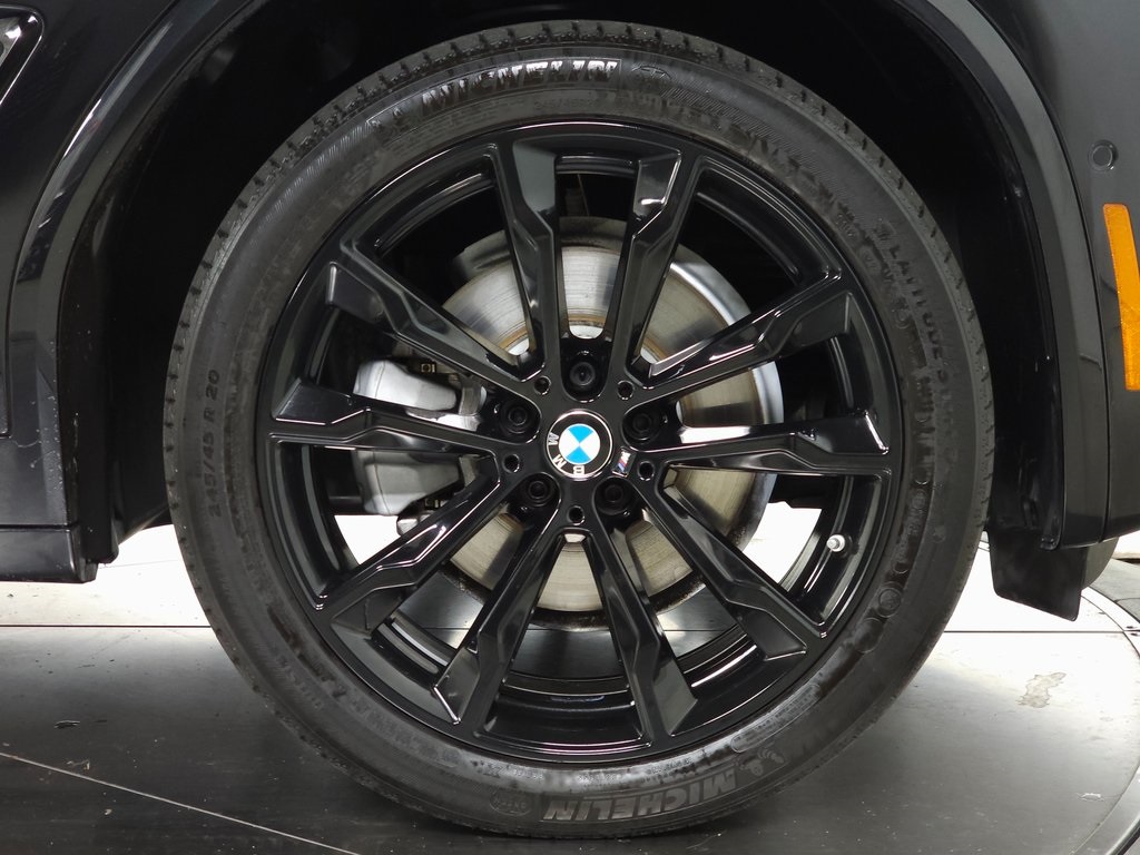 2023 BMW X4 - Image 13