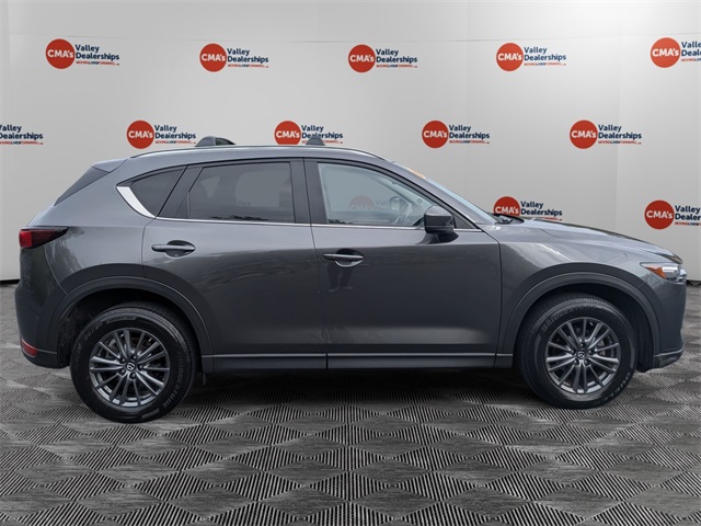 2017 Mazda CX-5 Touring photo 3