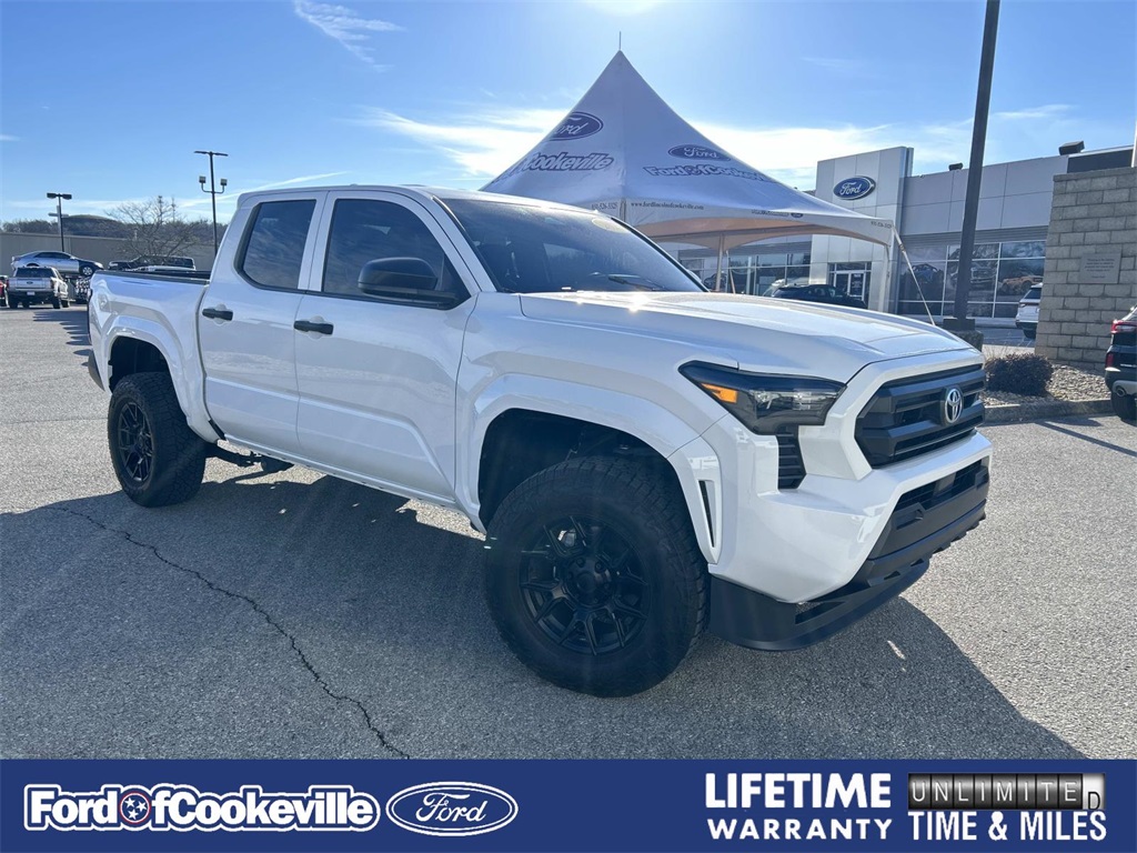 2025 Toyota Tacoma SR's photo