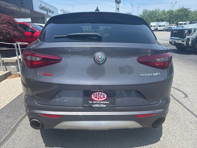 2020 Alfa Romeo Stelvio Ti photo 5