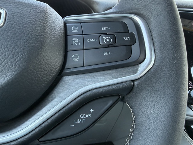 2025 Jeep Wagoneer Series III photo 23