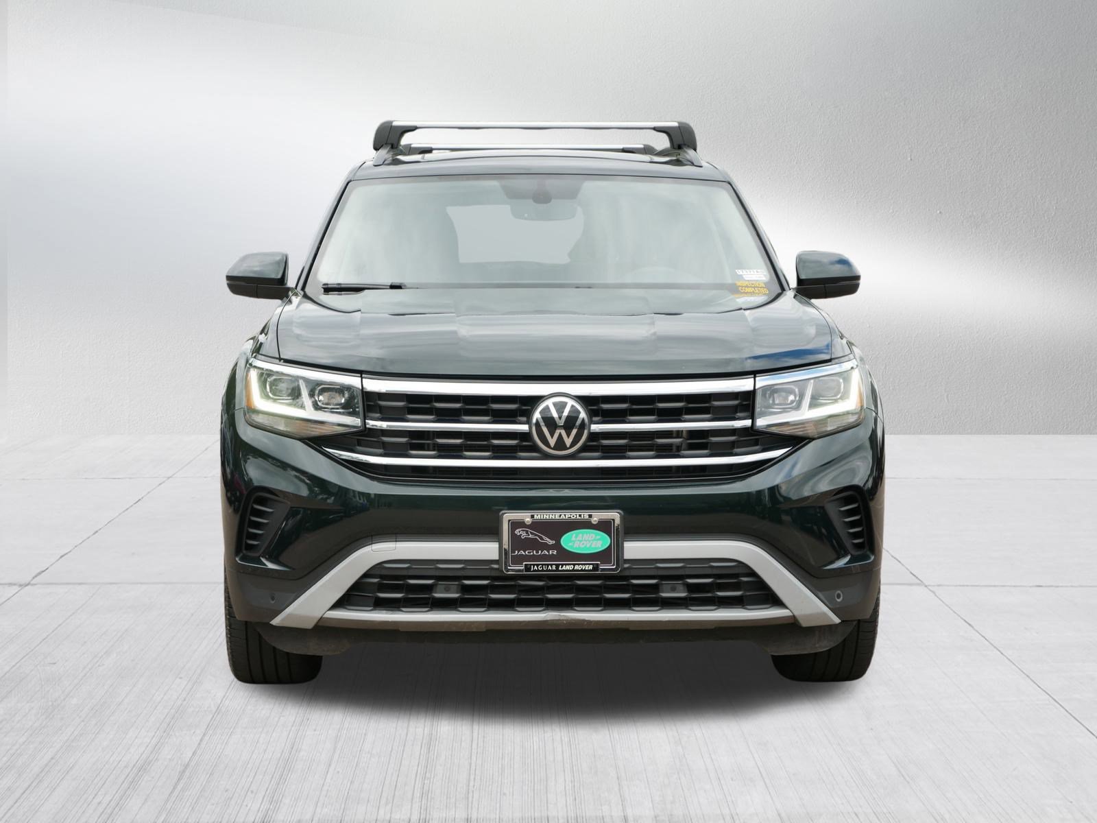 Used 2021 Volkswagen Atlas SE w/Tech with VIN 1V2KR2CA3MC602974 for sale in Minneapolis, Minnesota