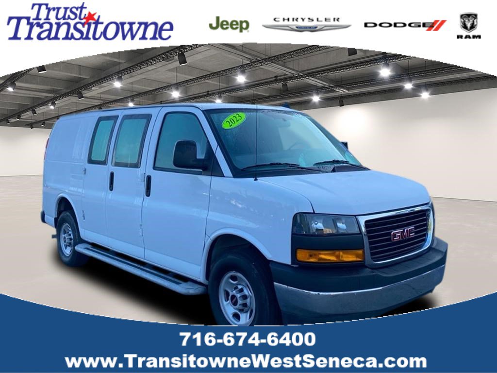 2023 GMC Savana Cargo Work Van's photo